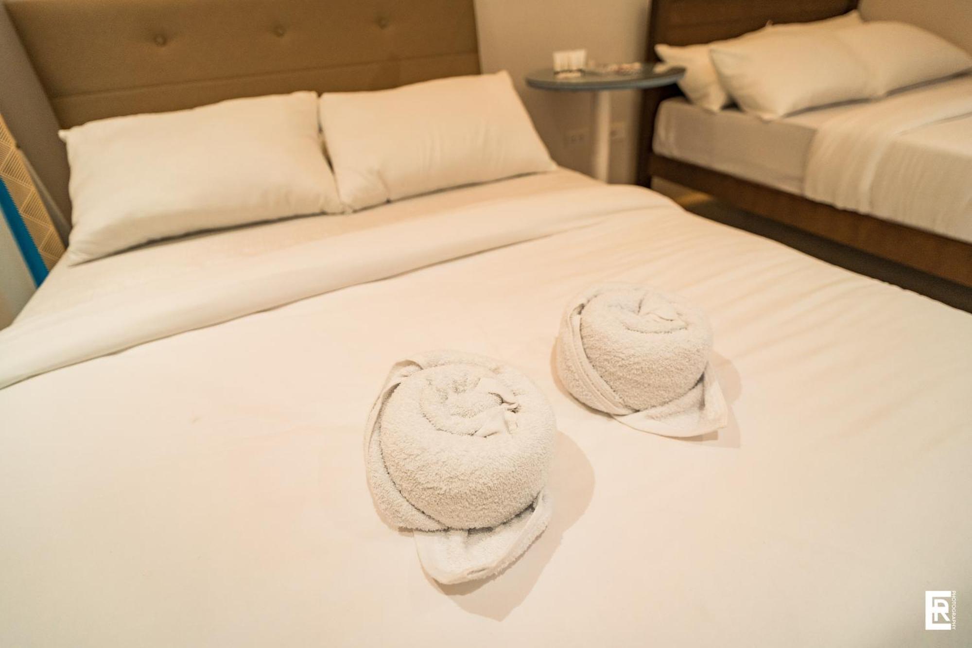 Bernese Resort Hotel Powered By Cocotel Ligao Camera foto