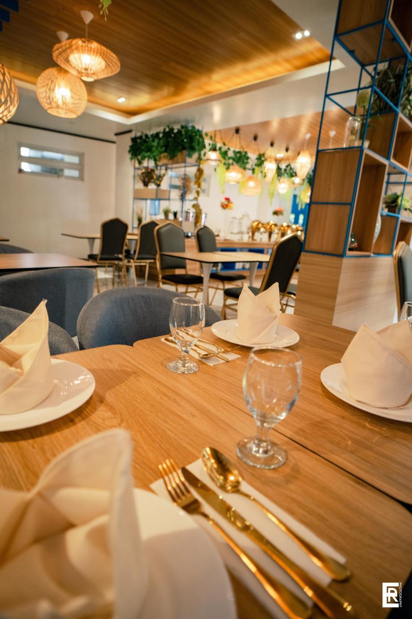 Bernese Resort Hotel Powered By Cocotel Ligao Esterno foto