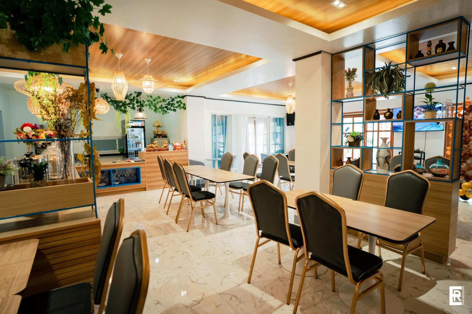 Bernese Resort Hotel Powered By Cocotel Ligao Esterno foto